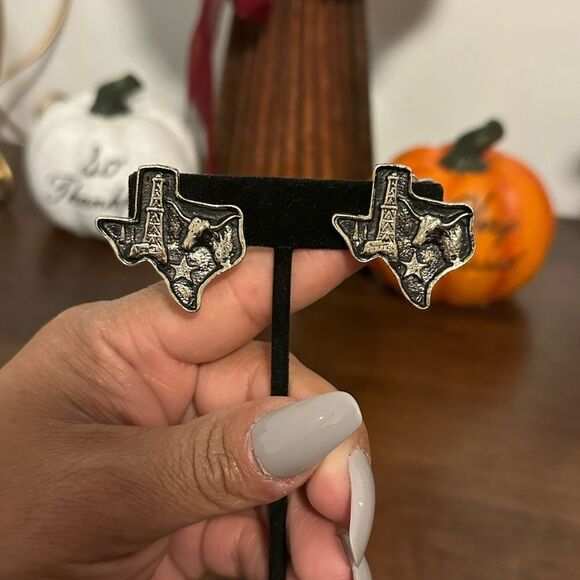 Vtg Texas State Shape Clip On Earrings Gold Tone Longhorn Bull Star Oil Pat Pend - Picture 2 of 3